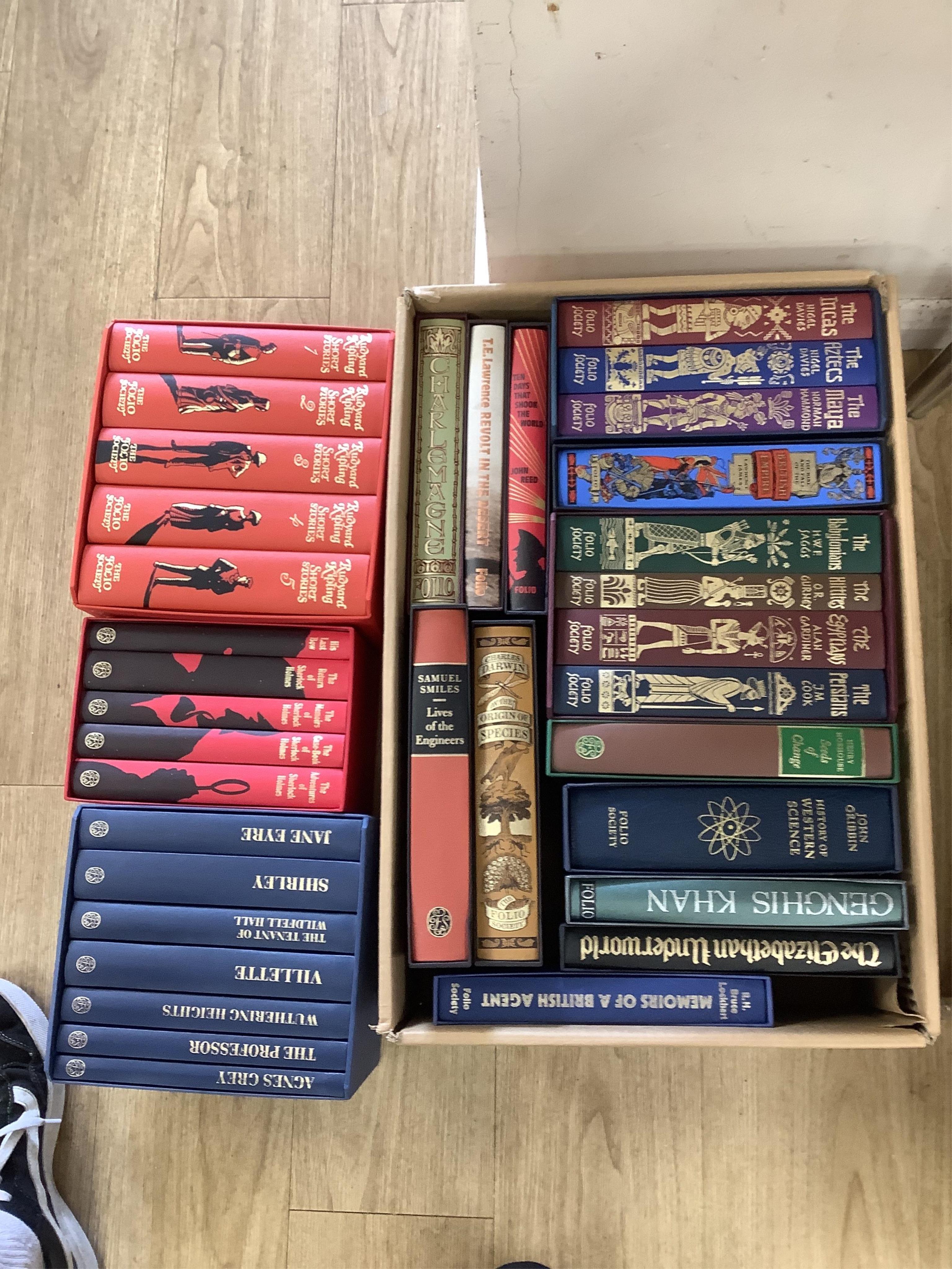 A large collection of folio society books to include T. E. Lawrence, Revolt in the Desert, John Gribbin, History of Western Science and Henry Hobhouse, Seeds of Change